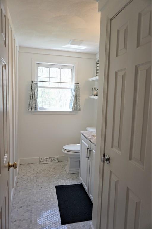 16 Bicknell Drive Mendon, MA 01756 - Photo 28 of 40