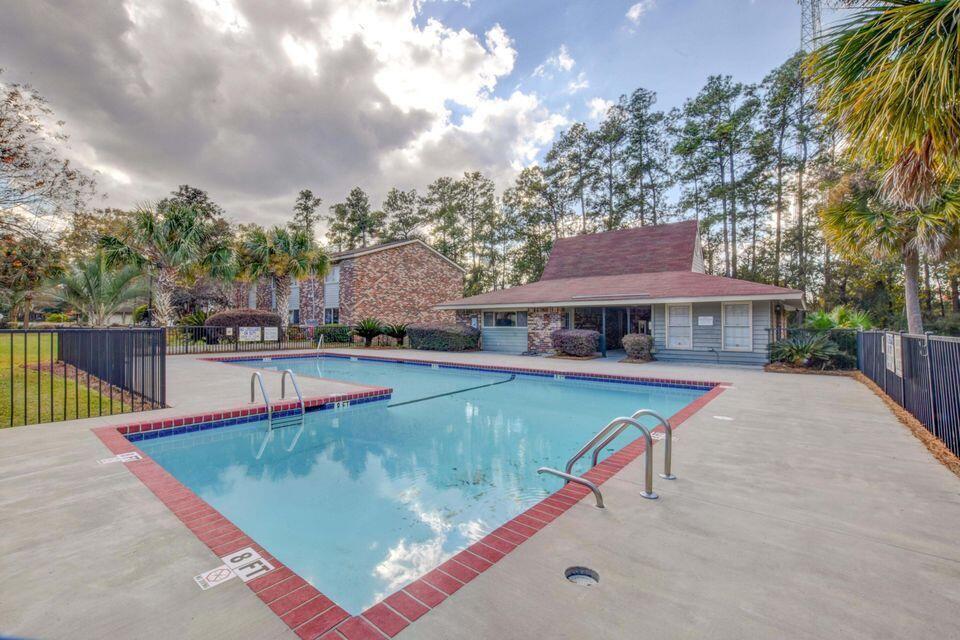 805 Andrea Lane Hanahan, SC 29410 - Photo 18 of 24 Otranto Pool Club House