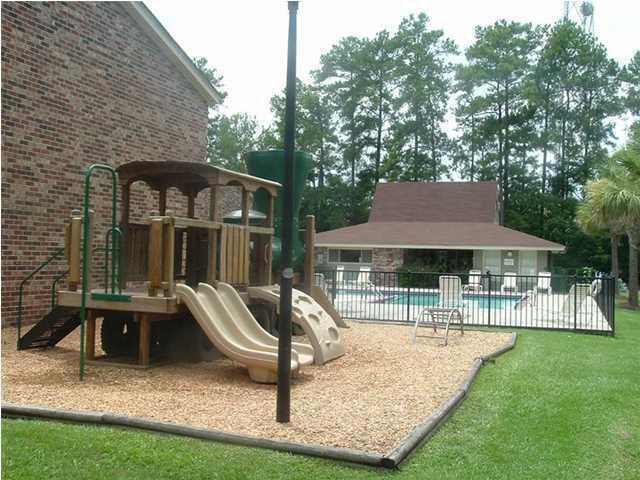 805 Andrea Lane Hanahan, SC 29410 - Photo 21 of 24 Otrnto Park Pool