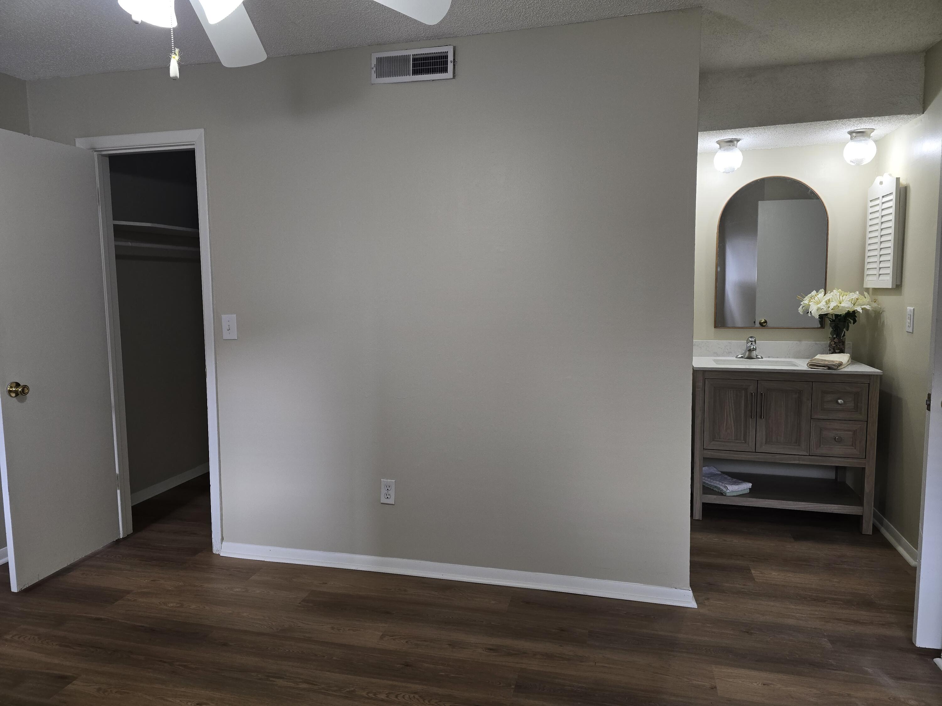 805 Andrea Lane Hanahan, SC 29410 - Photo 8 of 24 Primary Master