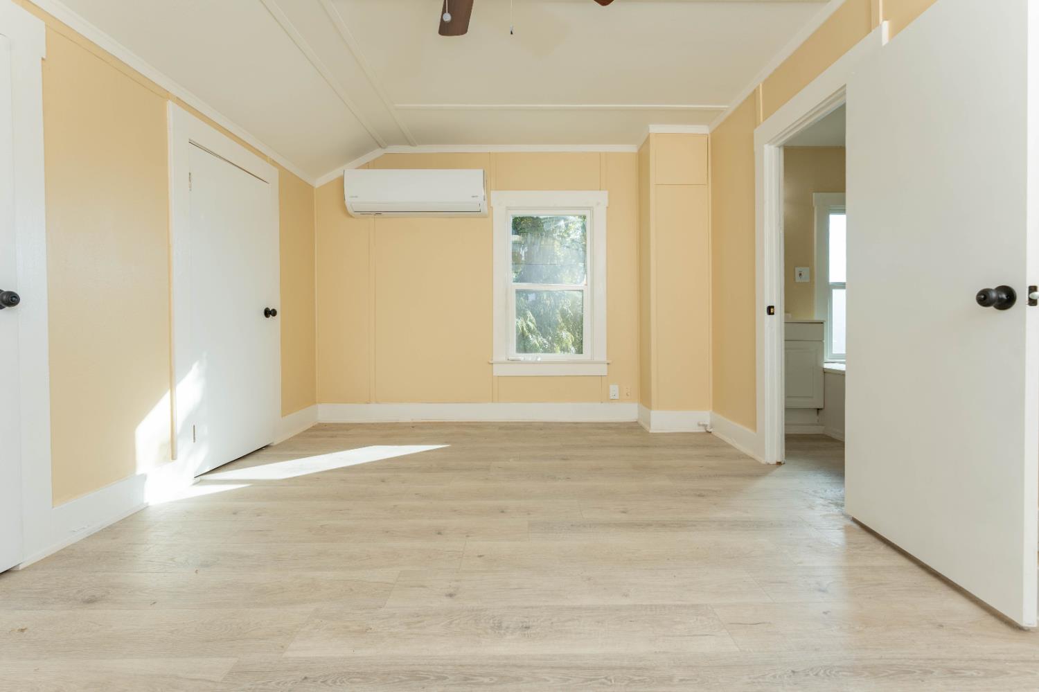 4354 East Kings Canyon Road Fresno, CA 93702 - Photo 39 of 70 a view of an empty room and window