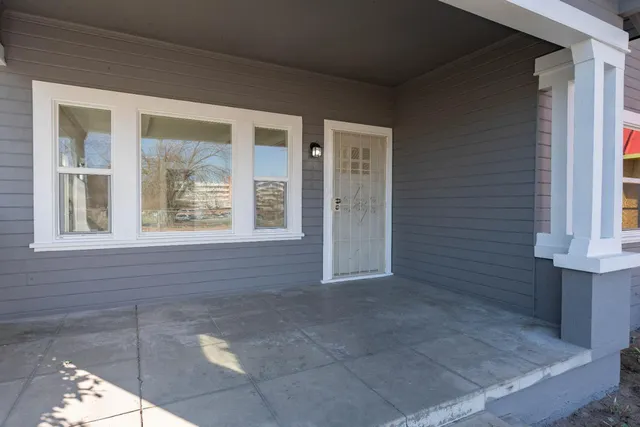 $735,000 | 4354 East Kings Canyon Road, Fresno, CA 93702