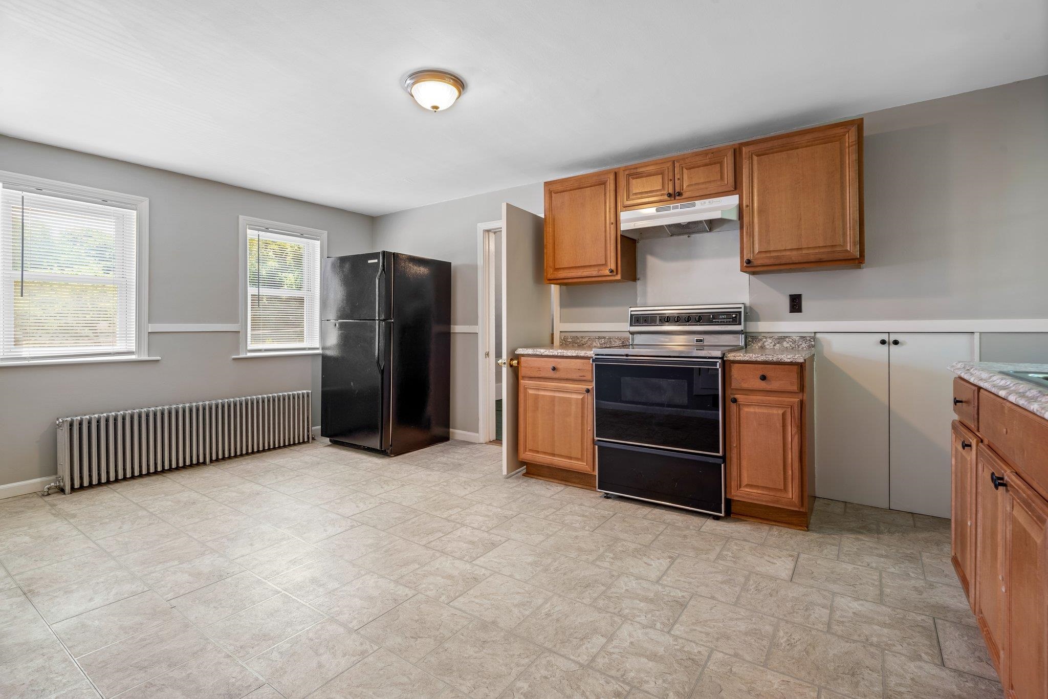 357 Main Street Nashua, NH 03060 - Photo 19 of 40