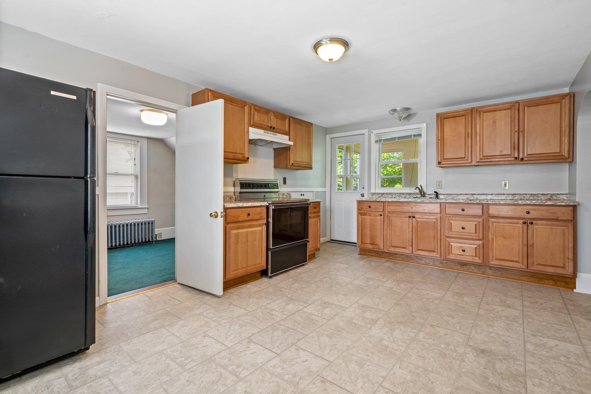 357 Main Street Nashua, NH 03060 - Photo 21 of 40