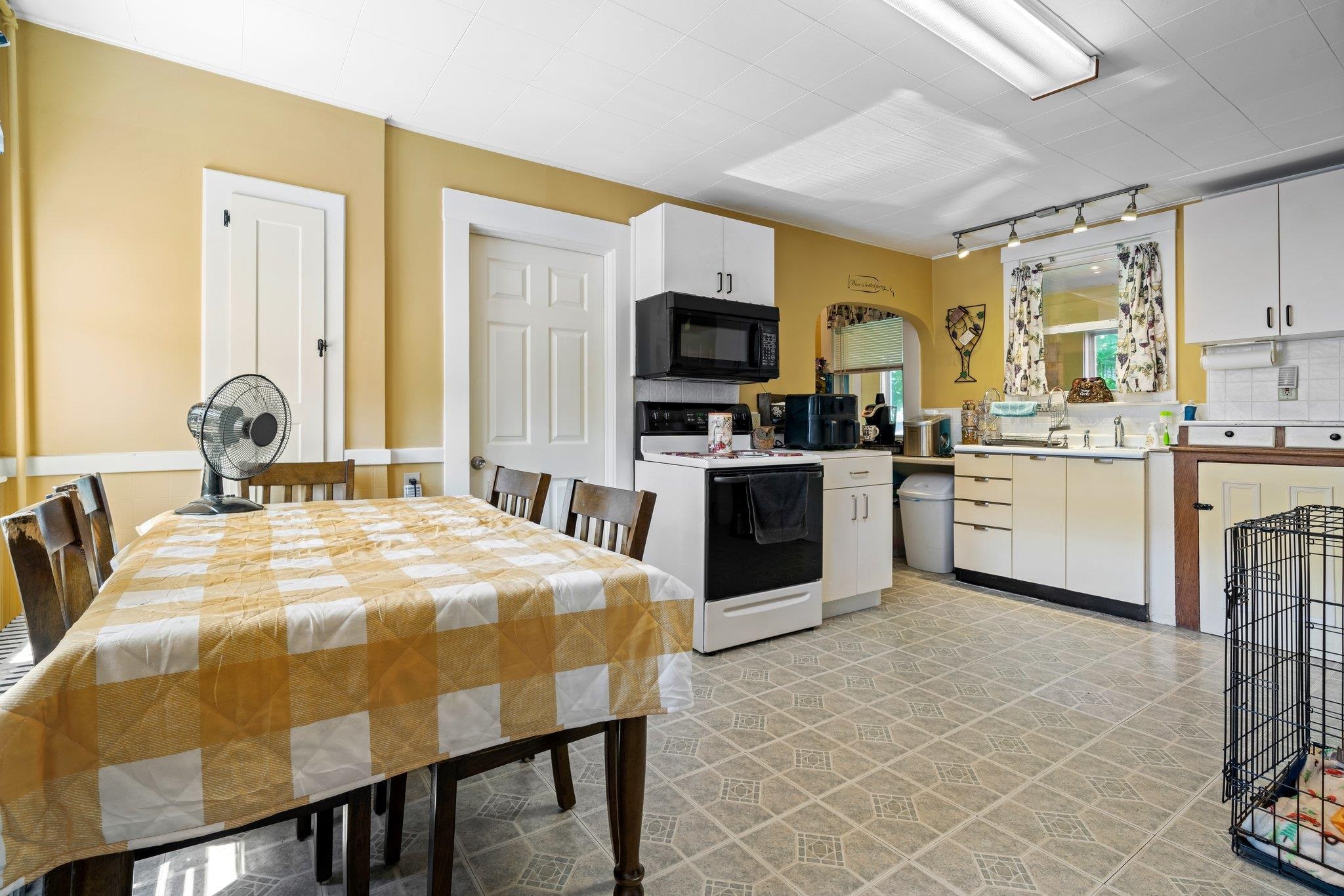 357 Main Street Nashua, NH 03060 - Photo 35 of 40