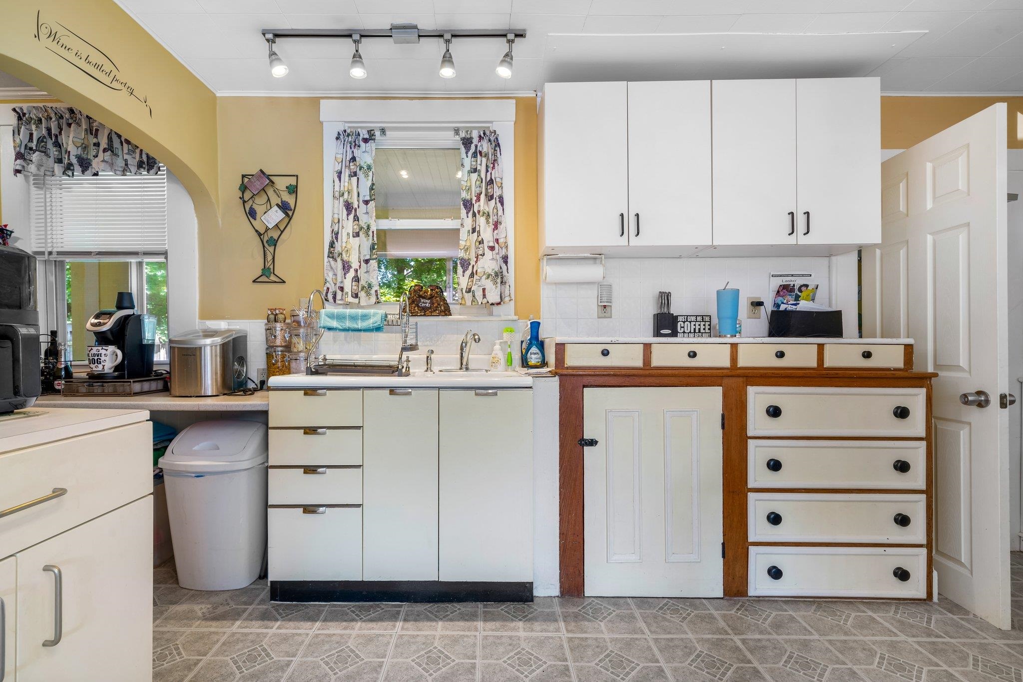 357 Main Street Nashua, NH 03060 - Photo 36 of 40