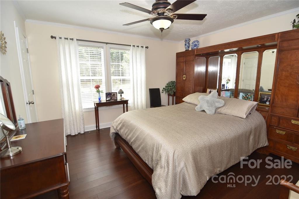 3181 Lindsay Meadows Road Hickory, NC 28601 - Photo 26 of 38 Gallery Image 26
