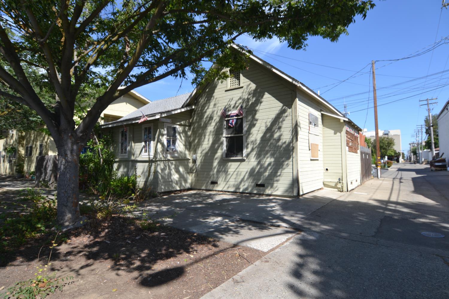 1216 L Street Modesto, CA 95354 - Photo 3 of 3