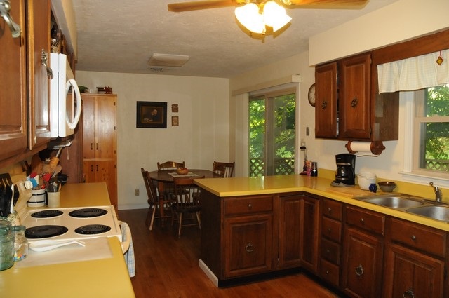 212 Red River Road New Castle, IN 47362 - Photo 3 of 14 Gallery Image 3