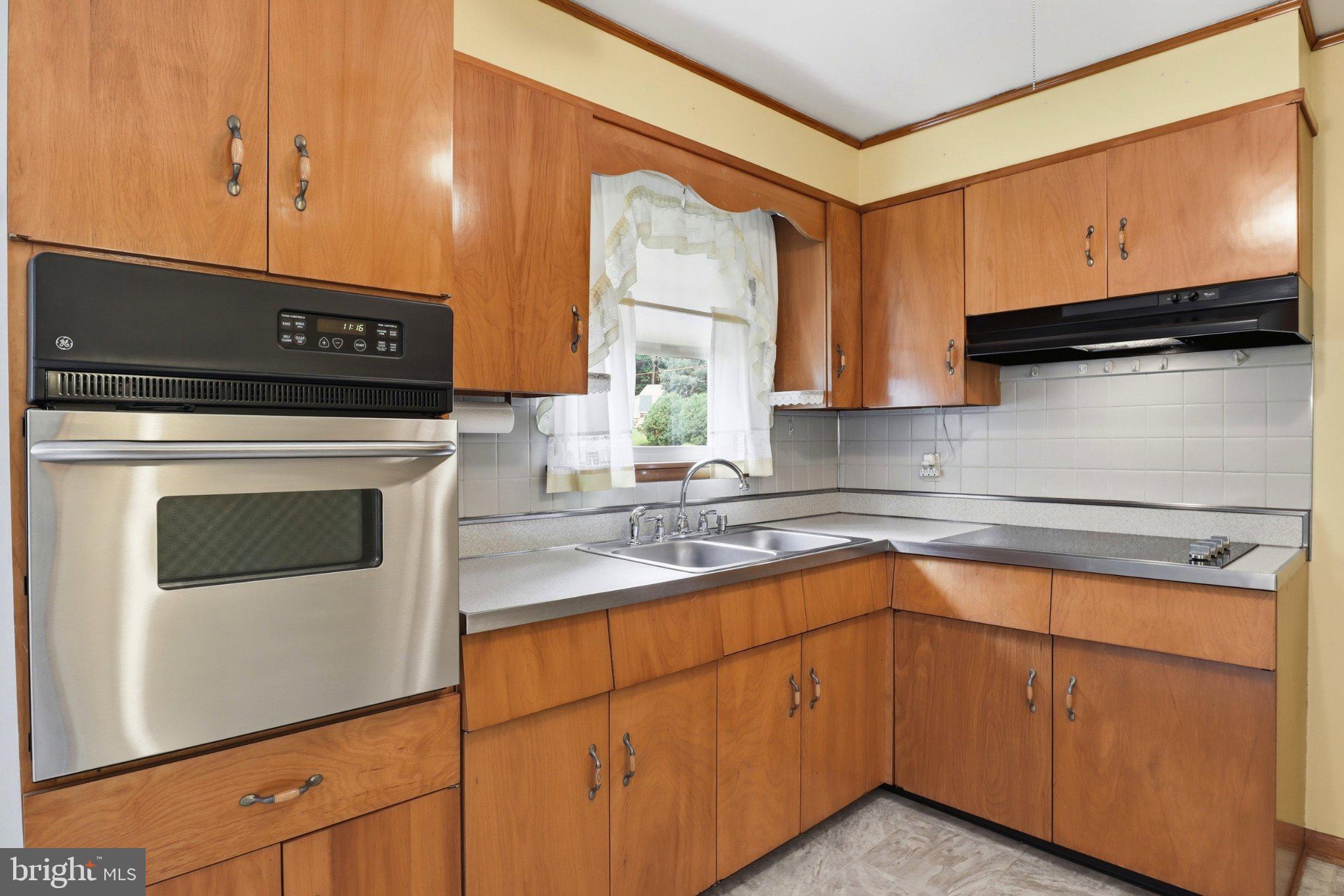498 Middletown Road Hummelstown, PA 17036 - Photo 8 of 39 Charming kitchen with warm wood tones.