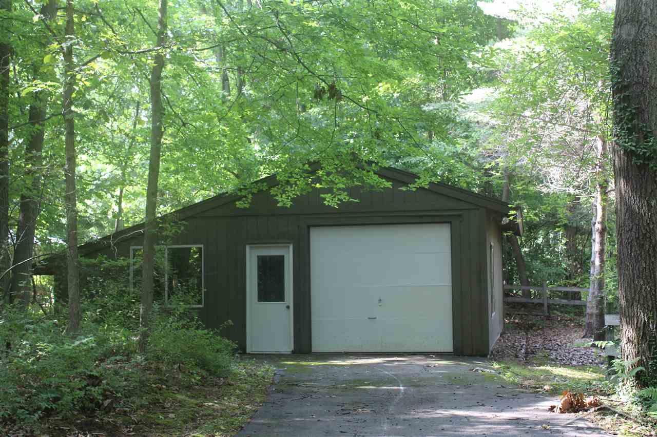 11400 Geddes Road Freeland, MI 48623 - Photo 6 of 26 31298950-5.JPG