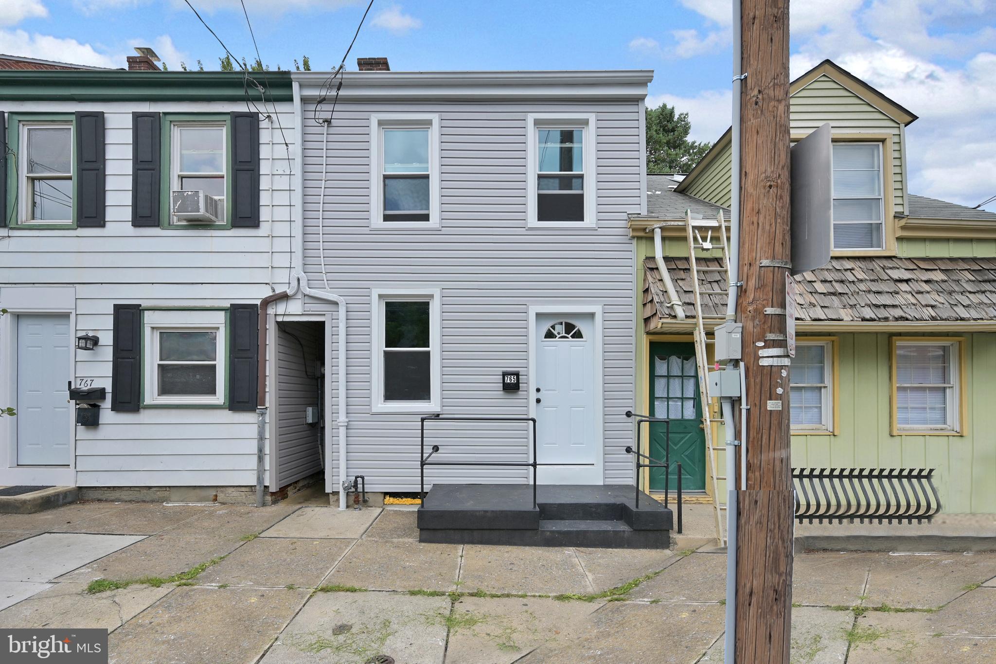 765 Manor Street Lancaster, PA 17603 - Photo 1 of 24