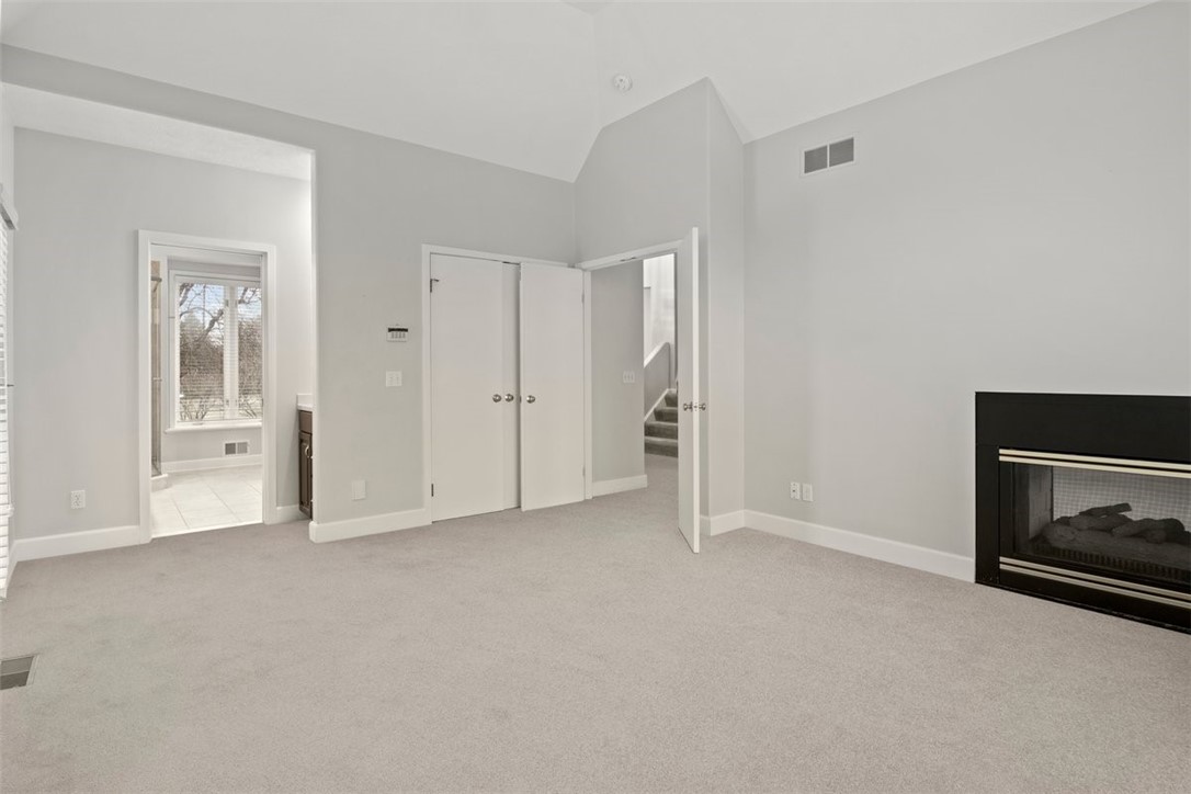 63 Hedgerow Circle Mendon, NY 14472 - Photo 20 of 45 Primary suite