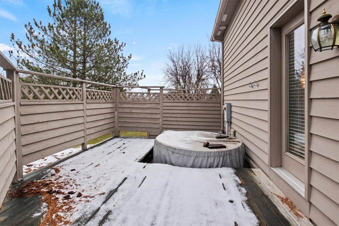 63 Hedgerow Circle Mendon, NY 14472 - Photo 23 of 45 Hot tub off Primary suite