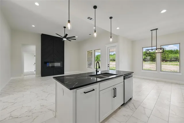 $467,000 | 1146 Grison Circle, Corsicana, TX 75109