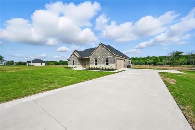 $467,000 | 1146 Grison Circle, Corsicana, TX 75109