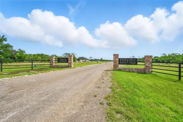 $467,000 | 1146 Grison Circle, Corsicana, TX 75109