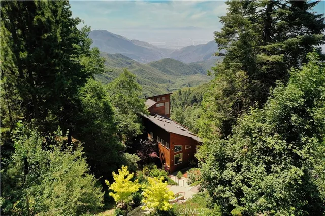 $1,125,000 | 28527 Willow Road, Lake Arrowhead, CA 92385