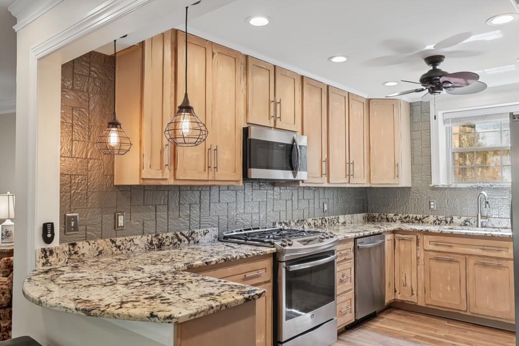5400 Roswell Road Northeast, Unit N9 Sandy Springs, GA 30342 - Photo 9 of 20 Gallery Image 9