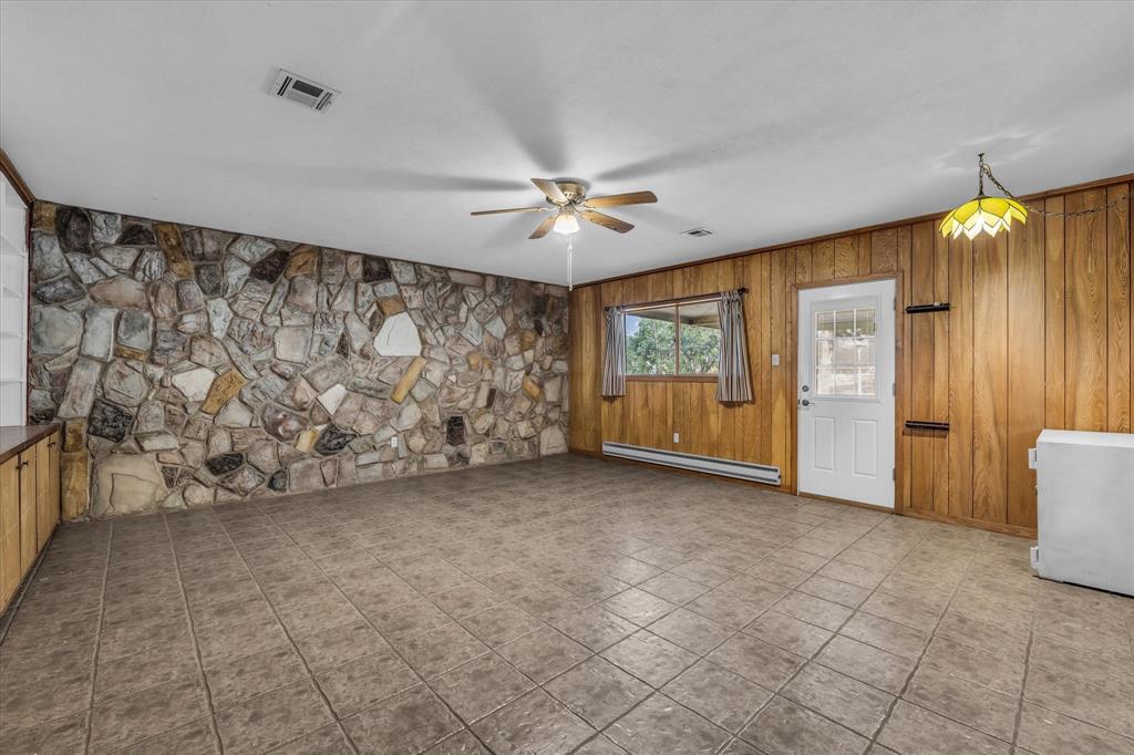 4325 Shady Glen Drive Waco, TX 76708 - Photo 11 of 40 a view of an empty room with a window