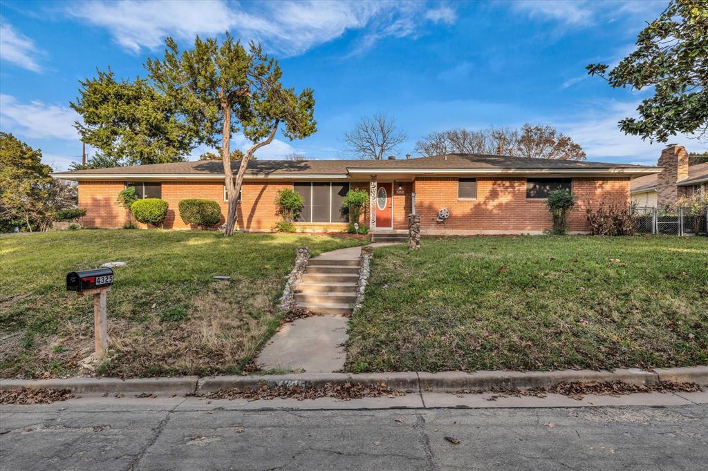 4325 Shady Glen Drive Waco, TX 76708 - Photo 38 of 40 front view of a house with a yard