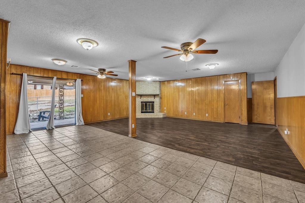 4325 Shady Glen Drive Waco, TX 76708 - Photo 6 of 40 a view of livingroom with hardwood