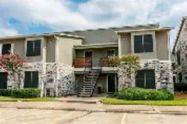$925 | 420 Garland Drive, Unit 809, Lake Jackson, TX 77566