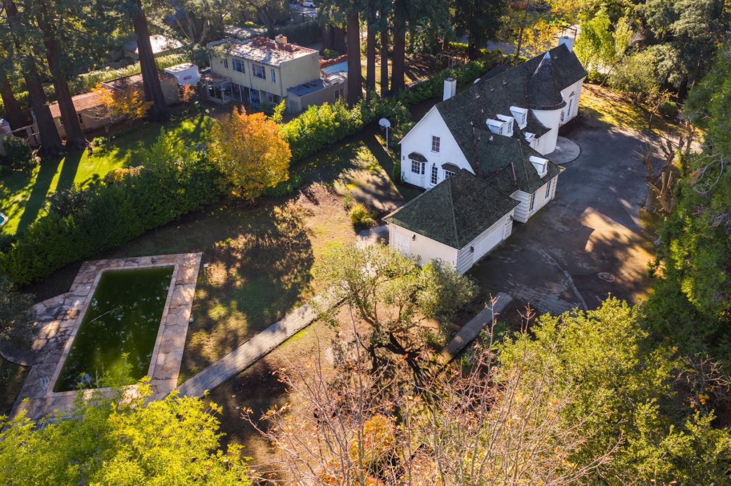 123 Stockbridge Avenue Atherton, CA 94027 - Photo 18 of 22 an aerial view of residential houses with outdoor space