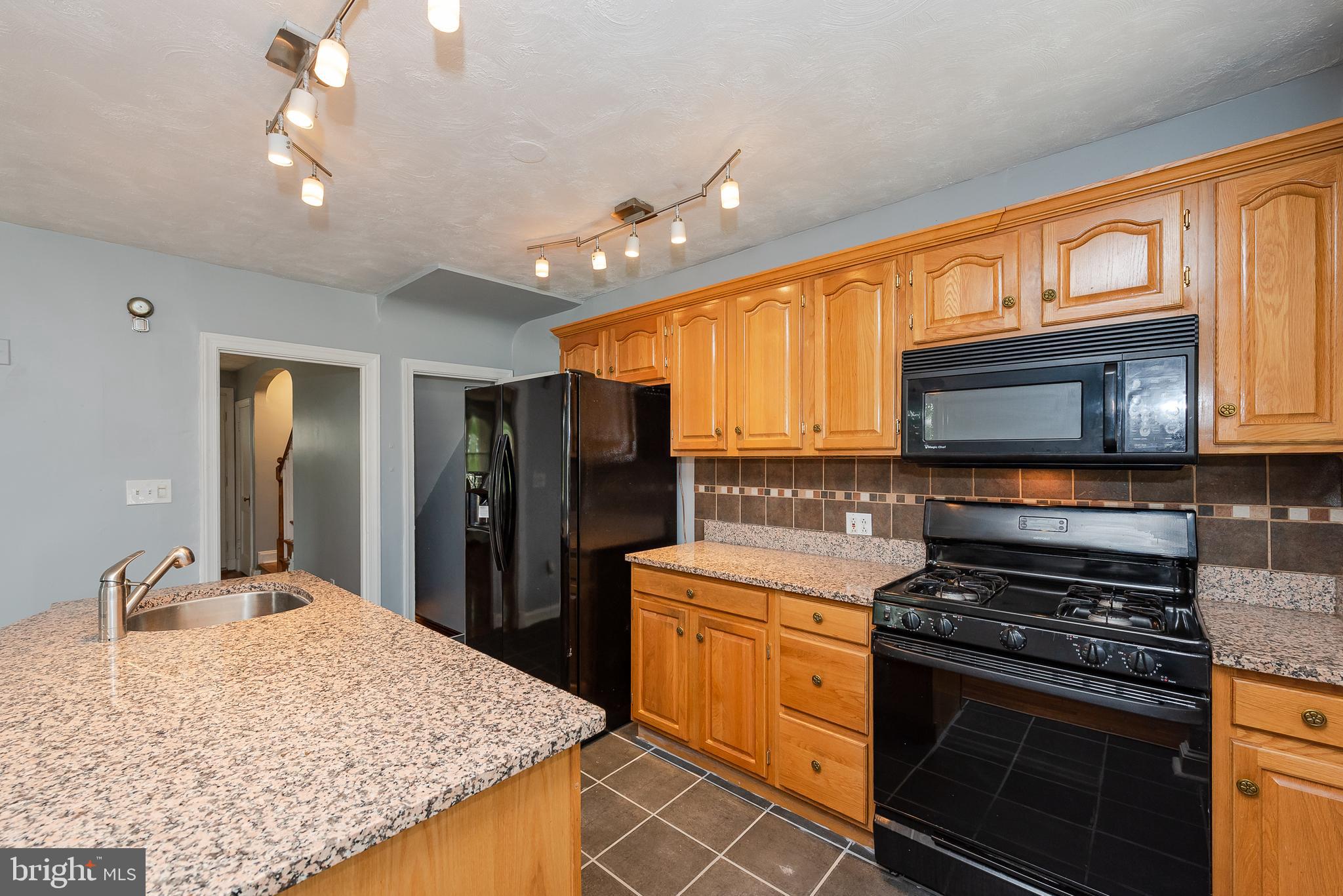 3816 Monterey Road Baltimore, MD 21218 - Photo 11 of 31 Kitchen
