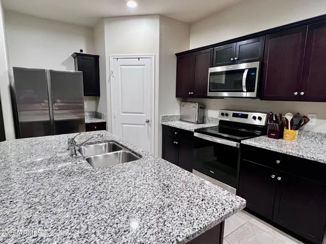 $2,000 | 24562 West Raymond Street, Buckeye, AZ 85326