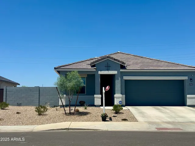 $2,000 | 24562 West Raymond Street, Buckeye, AZ 85326