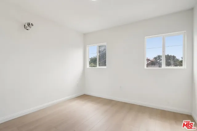 $978,800 | 1675 East 111th Street, Los Angeles, CA 90059