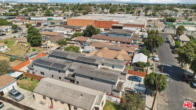 $978,800 | 1675 East 111th Street, Los Angeles, CA 90059