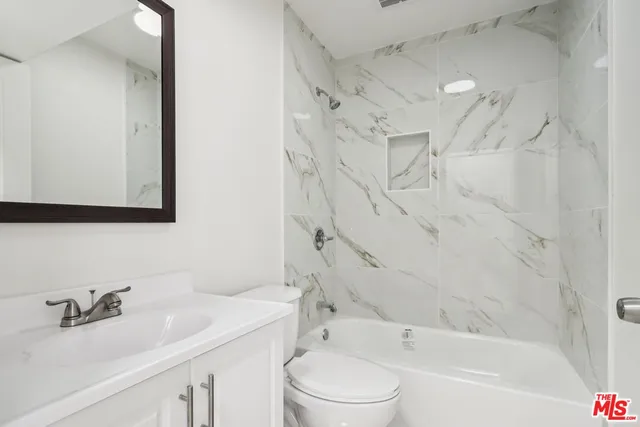 $978,800 | 1675 East 111th Street, Los Angeles, CA 90059