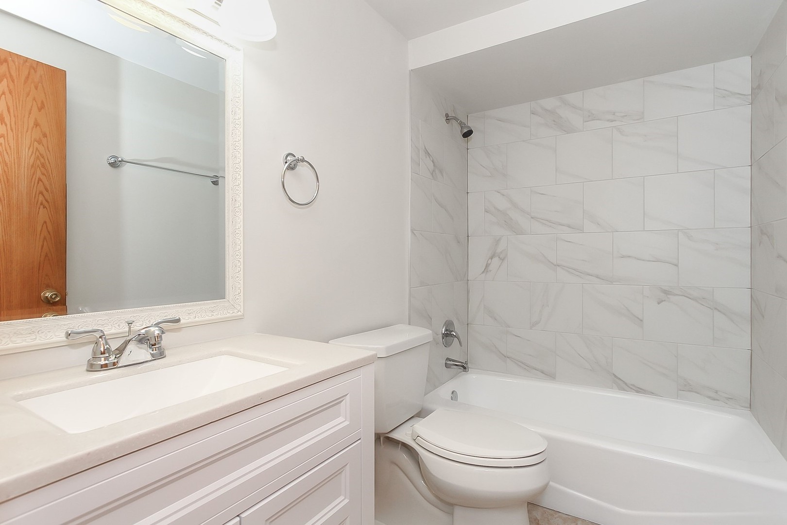 966 North Rohlwing Road, Unit 201A Addison, IL 60101 - Photo 18 of 24
