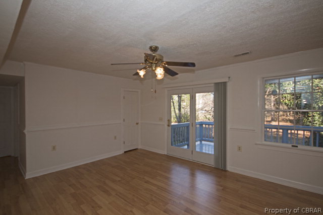 6008 Prospect Road Gloucester, VA 23061 - Photo 9 of 24 Dining Area