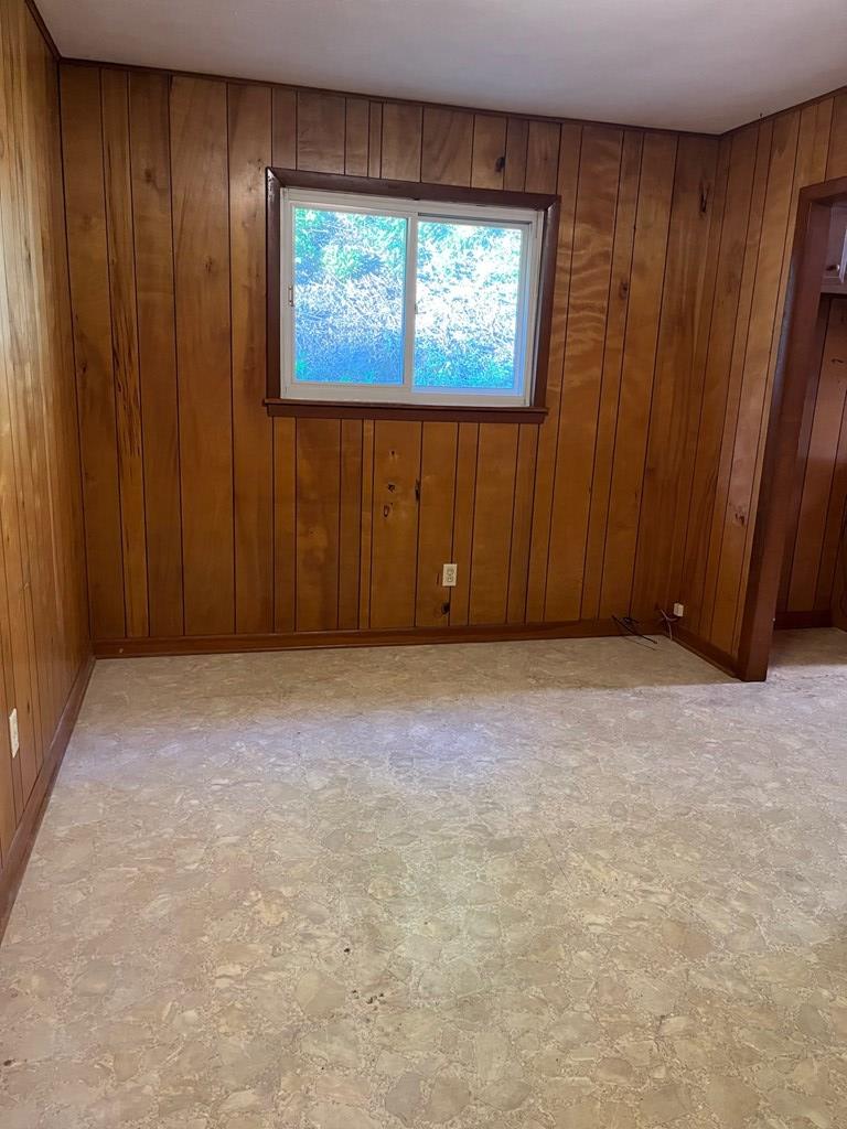 5566 Deskins Road Vansant, VA 24656 - Photo 14 of 24 Gallery Image 14