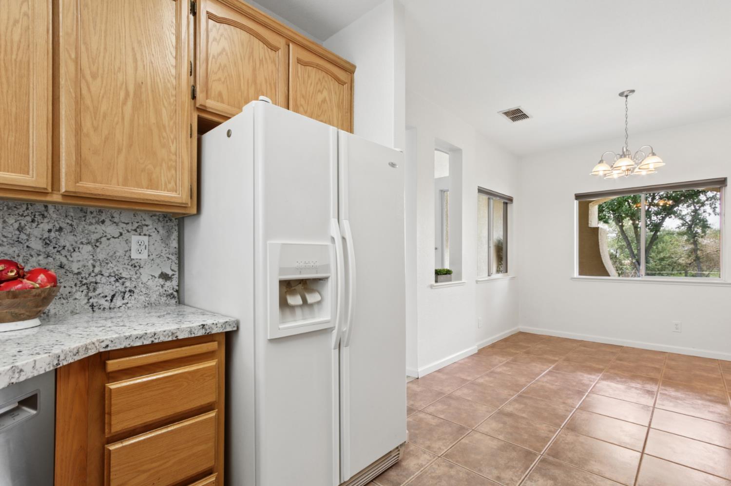 336 Rundgren Way Folsom, CA 95630 - Photo 14 of 52 Gallery Image 14