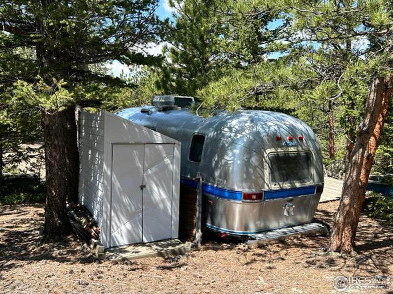 3957 Conifer Hill Road Lyons, CO 80540 - Photo 5 of 12 Storage shed included in the sale.