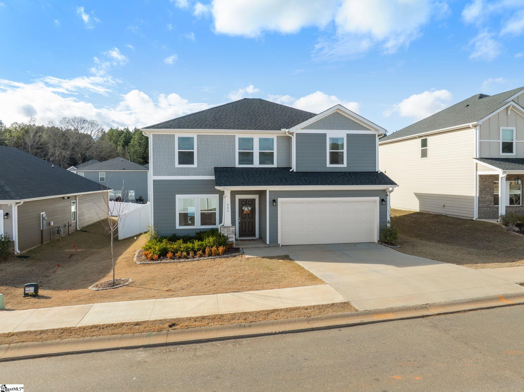 809 Elgon Walk Drive Fountain Inn, SC 29644 - Photo 2 of 35 Gallery Image 2
