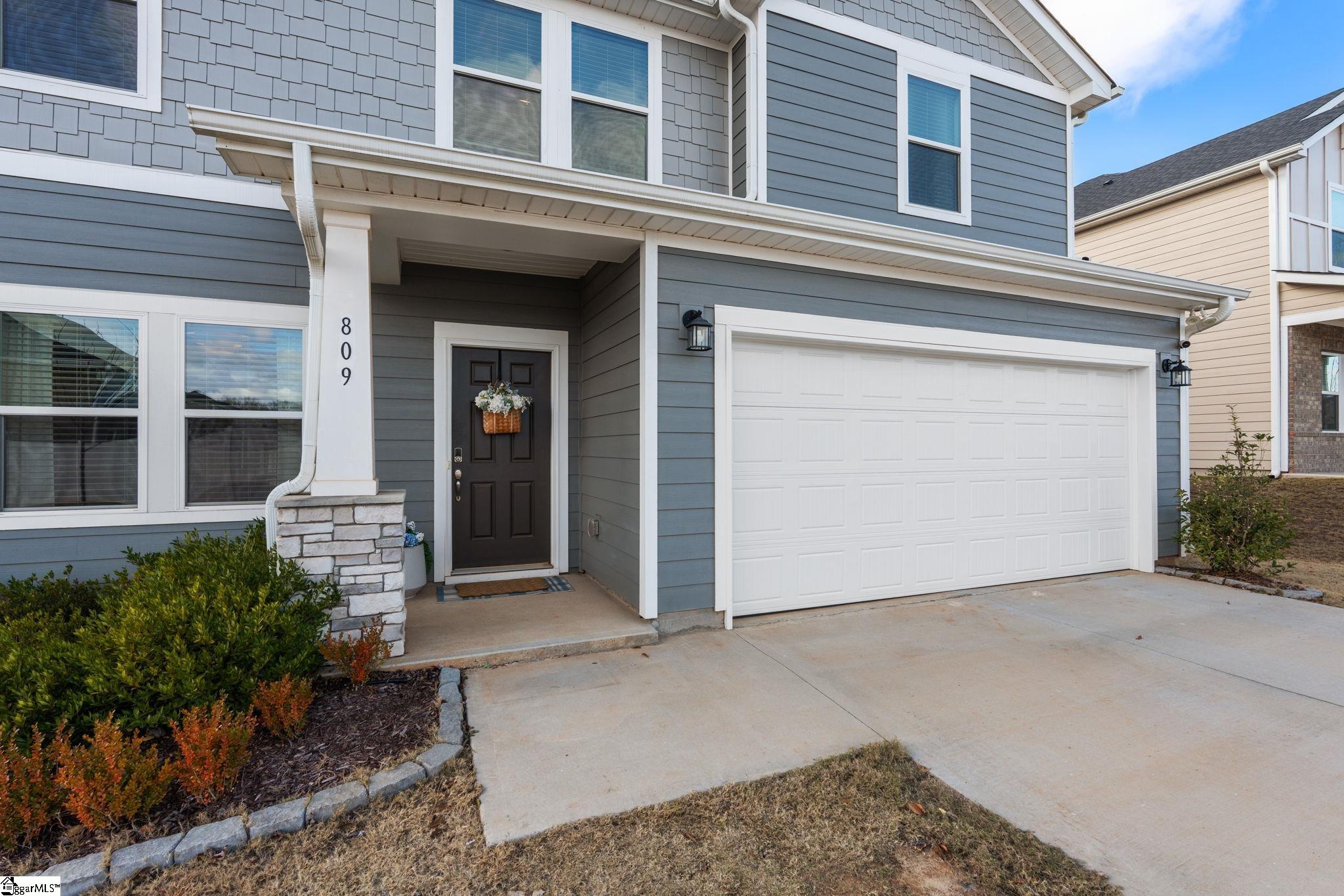 809 Elgon Walk Drive Fountain Inn, SC 29644 - Photo 3 of 35 Gallery Image 3