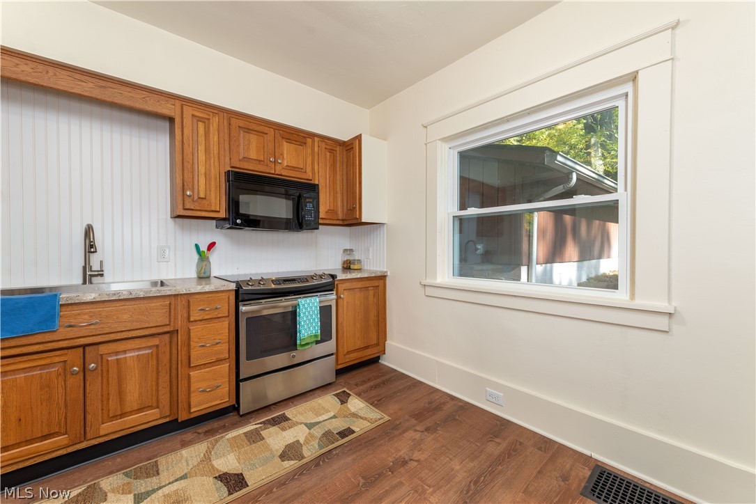 295 Ruckel Road Akron, OH 44305 - Photo 16 of 30