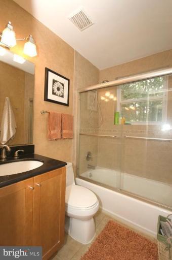 3802 Ridge Road Annandale, VA 22003 - Photo 4 of 18 Bath #1