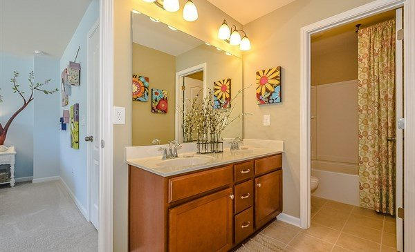 418 Squire Pope Road Summerville, SC 29486 - Photo 14 of 22 Georgetown Secondary Jack and Jill Bath