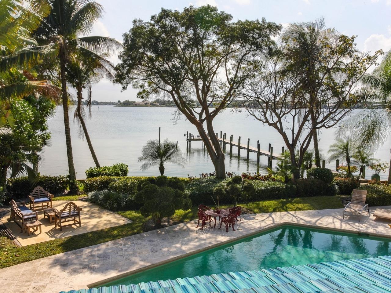 19 Bay Harbor Road Jupiter, FL 33469 - Photo 21 of 26 Exterior Pool & Water View