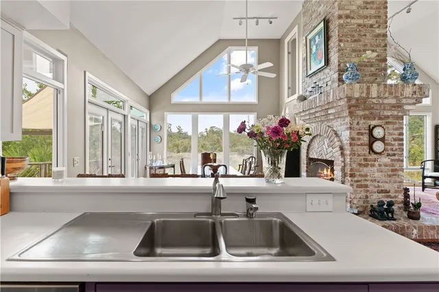 $999,900 | 207 Military Road, St. Simons Island, GA 31522