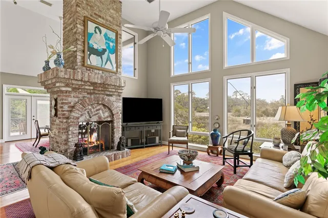 $999,900 | 207 Military Road, St. Simons Island, GA 31522