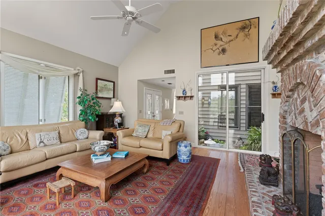 $999,900 | 207 Military Road, St. Simons Island, GA 31522