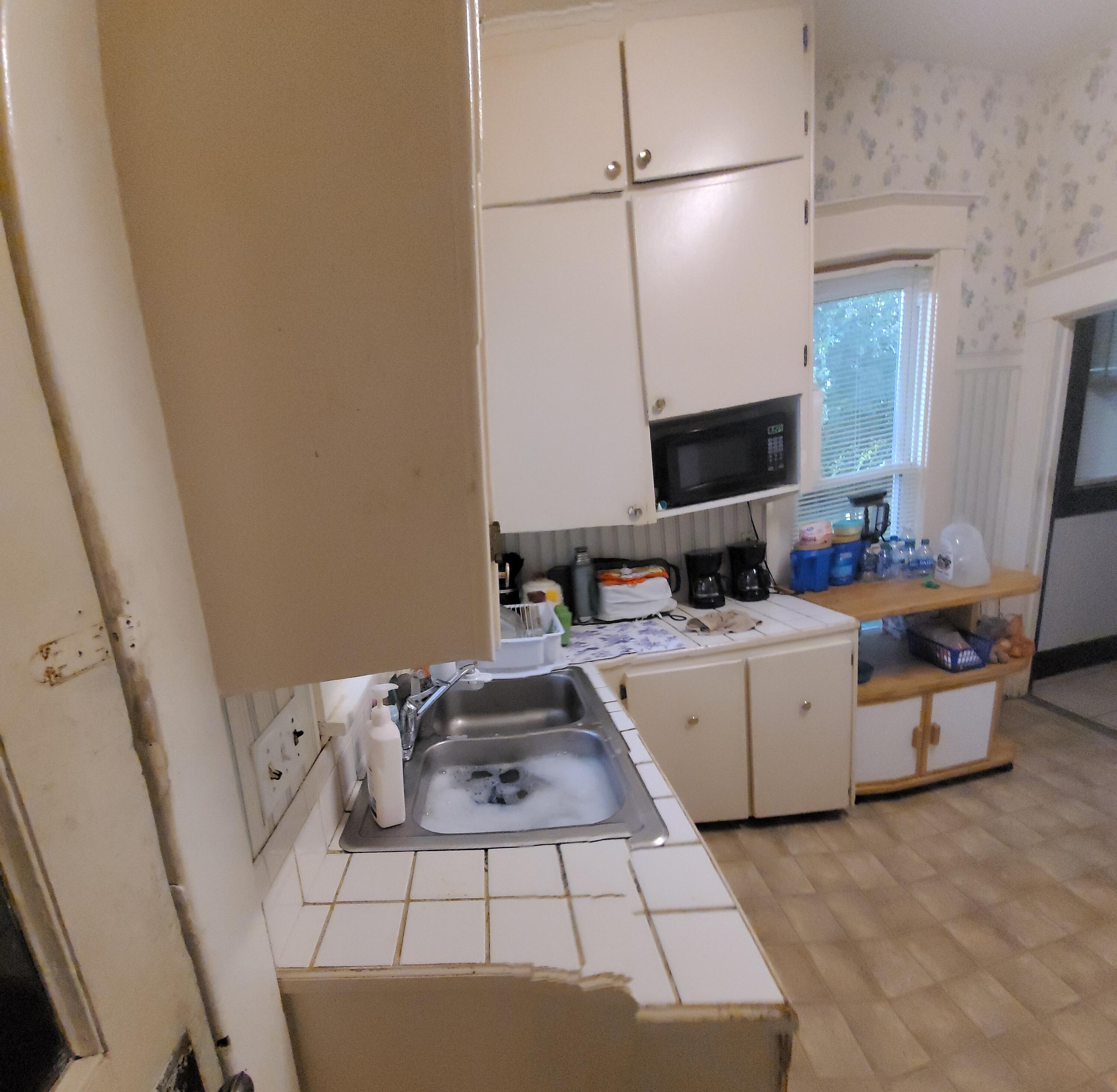 1308 Pipestone Road Benton Harbor, MI 49022 - Photo 9 of 15 Kitchen
