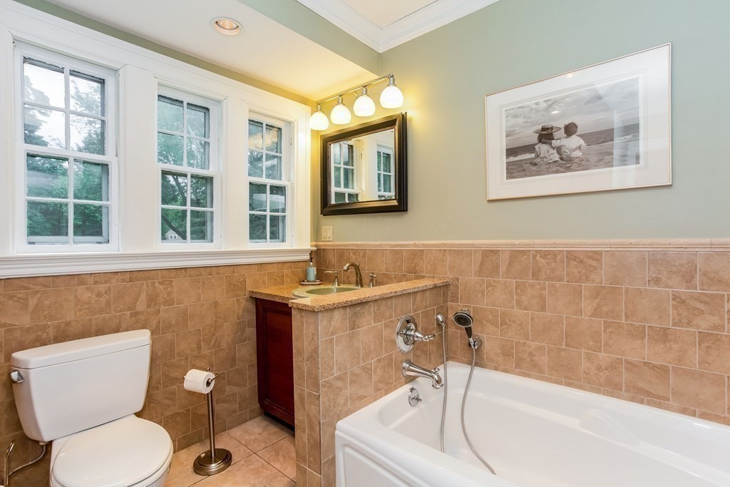 169 Crescent Road Longmeadow, MA 01106 - Photo 23 of 37 Gallery Image 23